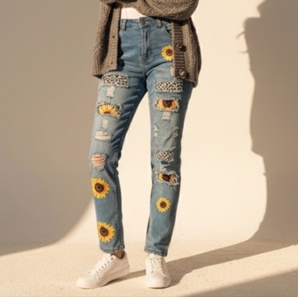 Sunflower Patch Ripped Boyfriend Denim Jeans Size 51 Women's 20 - Picture 12 of 13